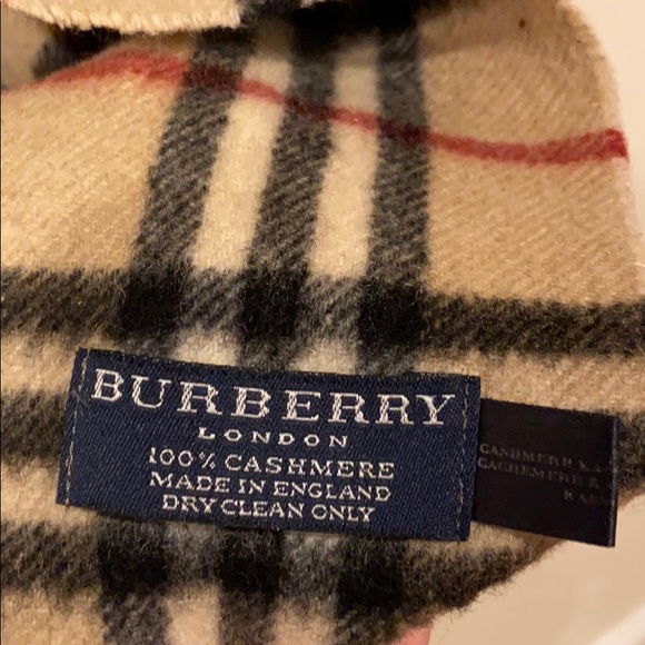 *Authentic* Cashmere Burberry Scarf - Picture 4 of 4